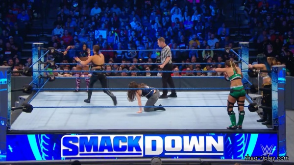 SMACKDOWN_NOV__152C_2019_1146.jpg