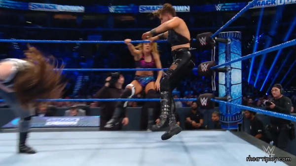 SMACKDOWN_NOV__152C_2019_1191.jpg