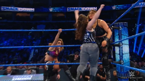 SMACKDOWN_NOV__152C_2019_1196.jpg