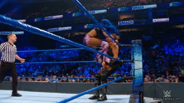 SMACKDOWN_NOV__152C_2019_1302.jpg