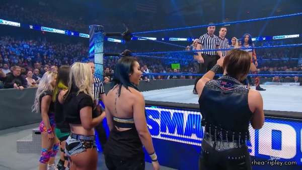 SMACKDOWN_NOV__222C_2019_0227.jpg