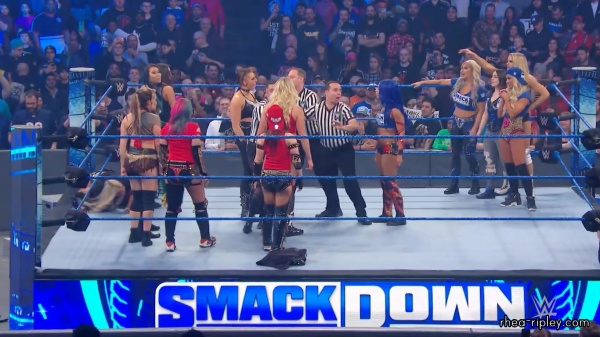 SMACKDOWN_NOV__222C_2019_0260.jpg