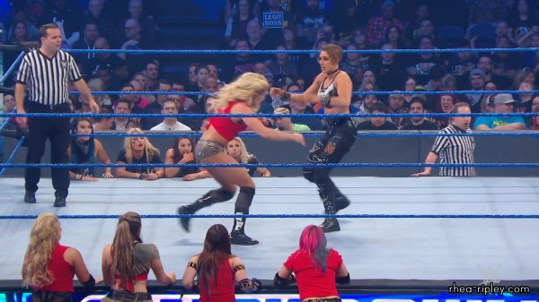 SMACKDOWN_NOV__222C_2019_0505.jpg