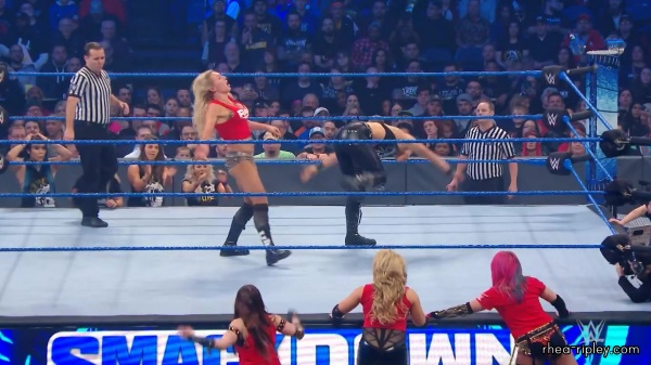 SMACKDOWN_NOV__222C_2019_0619.jpg