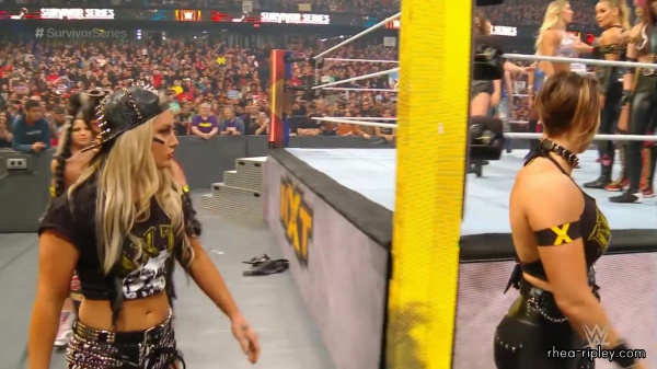 Click to view full size image
==============
SURVIVOR_SERIES_2019_NOV__242C_2019_0470.jpg SURVIVOR_SERIES_2019_NOV__242C_2019_0470.jpg