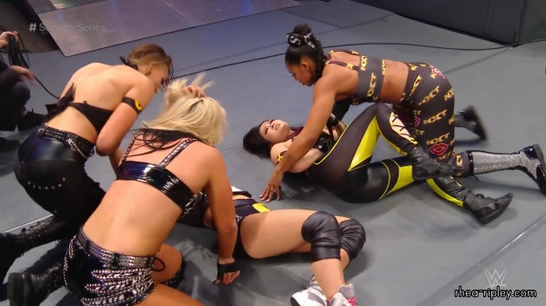 Click to view full size image
==============
SURVIVOR_SERIES_2019_NOV__242C_2019_1588.jpg SURVIVOR_SERIES_2019_NOV__242C_2019_1588.jpg