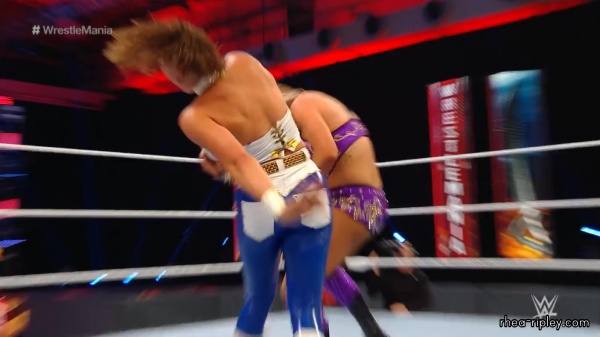 Click to view full size image
==============
WRESTLEMANIA_36_PART_2_APR__052C_2020_1963.jpg WRESTLEMANIA_36_PART_2_APR__052C_2020_1963.jpg