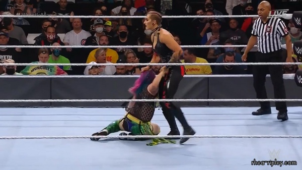 Click to view full size image
==============
WRESTLEMANIA_37_-_NIGHT_2__APR__112C_2021__1766.jpg WRESTLEMANIA_37_-_NIGHT_2__APR__112C_2021__1766.jpg