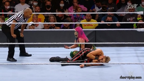 WRESTLEMANIA_37_-_NIGHT_2__APR__112C_2021__2281.jpg