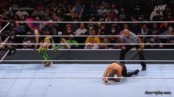 Click to view full size image
==============
WRESTLEMANIA_37_-_NIGHT_2__APR__112C_2021__2314.jpg WRESTLEMANIA_37_-_NIGHT_2__APR__112C_2021__2314.jpg