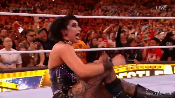 Click to view full size image
==============
WRESTLEMANIA_39_SATURDAY_APR__012C_2023_4364.jpg WRESTLEMANIA_39_SATURDAY_APR__012C_2023_4364.jpg