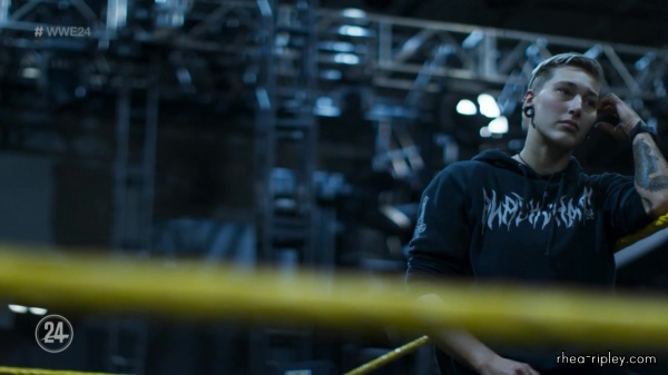 Click to view full size image
==============
WWE_24_WrestleMania_37_-_Night_2_0547.jpg WWE_24_WrestleMania_37_-_Night_2_0547.jpg