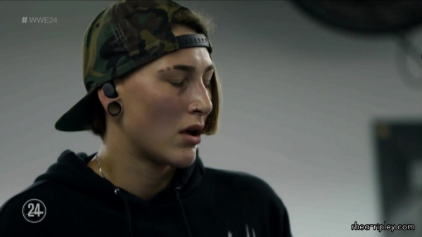 Click to view full size image
==============
WWE_24_WrestleMania_37_-_Night_2_0577.jpg WWE_24_WrestleMania_37_-_Night_2_0577.jpg