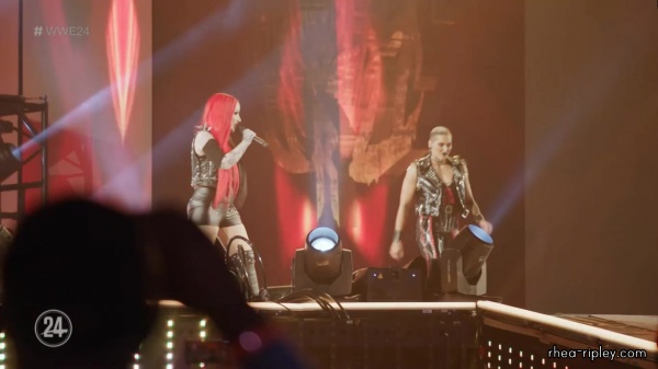 Click to view full size image
==============
WWE_24_WrestleMania_37_-_Night_2_1142.jpg WWE_24_WrestleMania_37_-_Night_2_1142.jpg