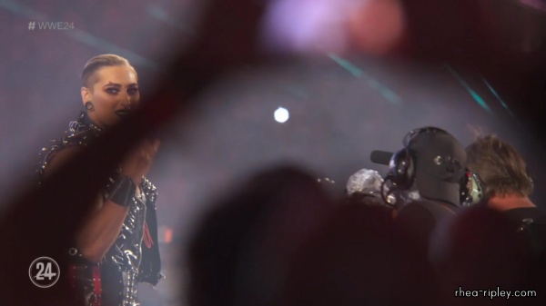 Click to view full size image
==============
WWE_24_WrestleMania_37_-_Night_2_1804.jpg WWE_24_WrestleMania_37_-_Night_2_1804.jpg