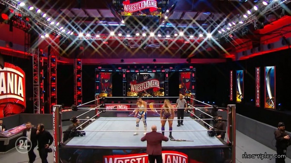 WWE_24_WrestleMania__The_Show_Must_Go_On_1588.jpg