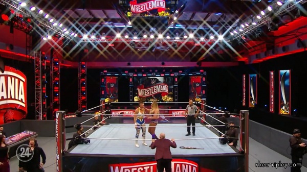 WWE_24_WrestleMania__The_Show_Must_Go_On_1592.jpg