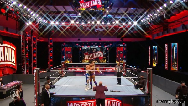 WWE_24_WrestleMania__The_Show_Must_Go_On_1596.jpg