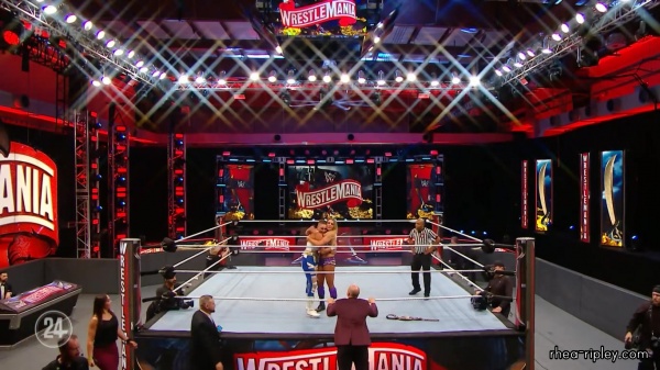 WWE_24_WrestleMania__The_Show_Must_Go_On_1598.jpg