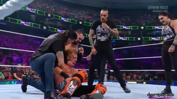 WWE_EXTREME_RULES_2022_OCT__082C_2022_1677.jpg