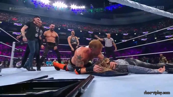 WWE_EXTREME_RULES_2022_OCT__082C_2022_1954.jpg