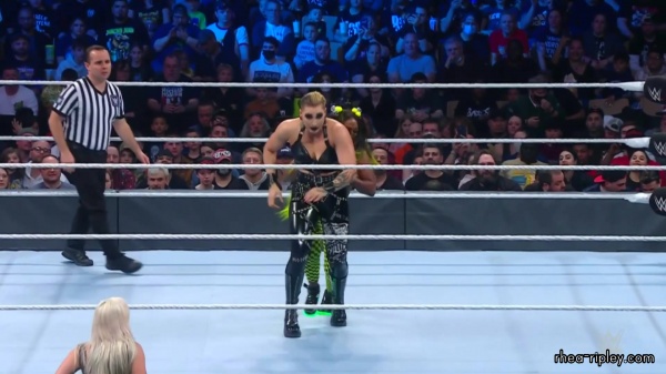 Click to view full size image
==============
WWE_Friday_Night_SmackDown_2022_04_15_1080p_HDTV_x264-Star_0817.jpg WWE_Friday_Night_SmackDown_2022_04_15_1080p_HDTV_x264-Star_0817.jpg