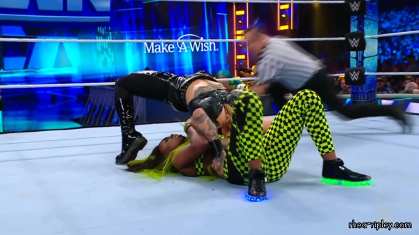 Click to view full size image
==============
WWE_Friday_Night_SmackDown_2022_04_15_1080p_HDTV_x264-Star_1429.jpg WWE_Friday_Night_SmackDown_2022_04_15_1080p_HDTV_x264-Star_1429.jpg