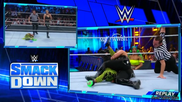 WWE_Friday_Night_SmackDown_2022_04_15_1080p_HDTV_x264-Star_1654.jpg