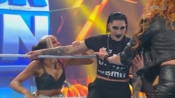 Click to view full size image
==============
WWE_Friday_Night_SmackDown_2022_11_25_1080p_HDTV_x264-NWCHD_655.jpg WWE_Friday_Night_SmackDown_2022_11_25_1080p_HDTV_x264-NWCHD_655.jpg