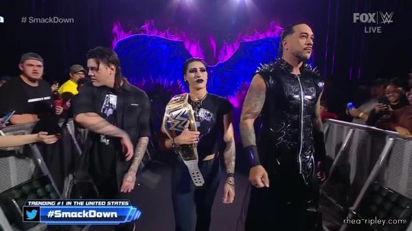 WWE_Friday_Night_SmackDown_2023_04_14_1080p_HDTV_x264-NWCHD_0472.jpg