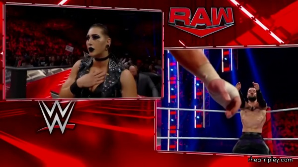WWE_Monday_Night_RAW_2022_08_22_720p_HDTV_x264-Star_part_1_2446.jpg