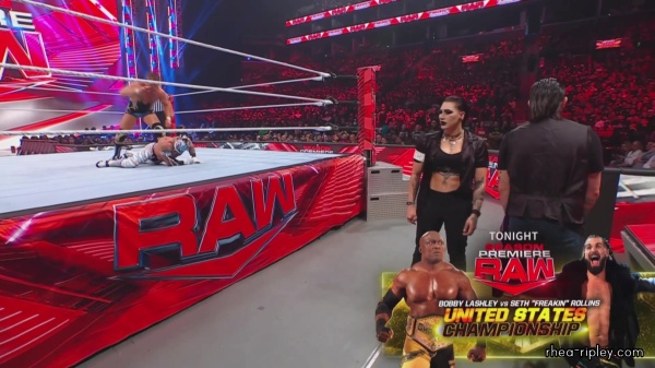 WWE_Monday_Night_RAW_2022_10_10_1080p_HDTV_x264-Star_0337.jpg