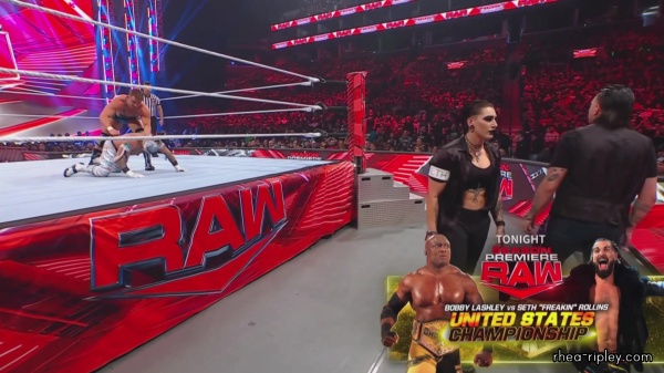 WWE_Monday_Night_RAW_2022_10_10_1080p_HDTV_x264-Star_0340.jpg
