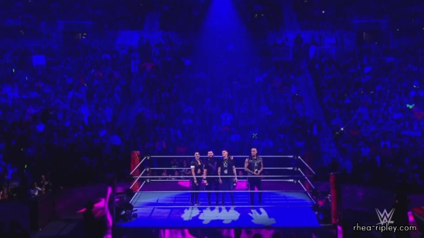 WWE_Monday_Night_RAW_2022_10_10_1080p_HDTV_x264-Star_1545.jpg