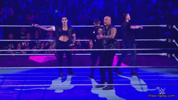 WWE_Monday_Night_RAW_2022_10_10_1080p_HDTV_x264-Star_1669.jpg