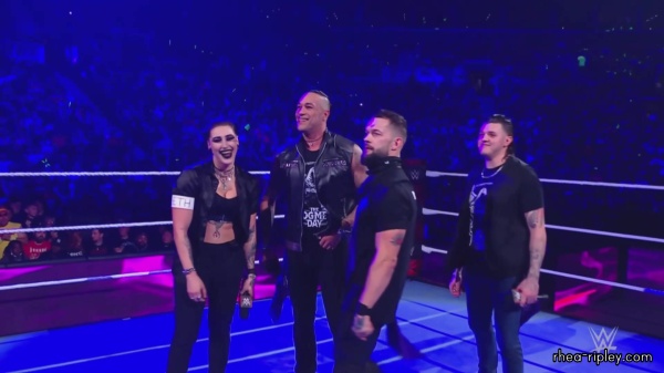 WWE_Monday_Night_RAW_2022_10_10_1080p_HDTV_x264-Star_2019.jpg
