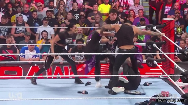 WWE_Monday_Night_RAW_2023_05_15_1080p_WEB_h264-STAR_751.jpg