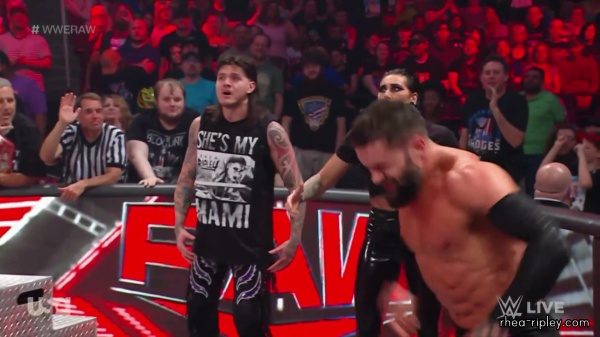 WWE_Monday_Night_RAW_2023_05_15_1080p_WEB_h264-STAR_part_4_0872.jpg