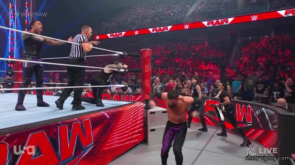 WWE_Monday_Night_RAW_2023_05_15_1080p_WEB_h264-STAR_part_4_0878.jpg