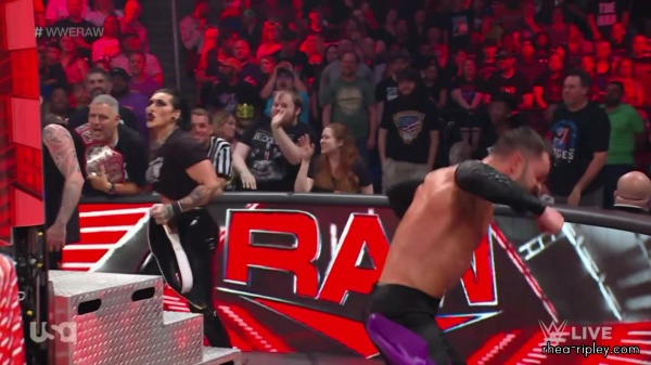 WWE_Monday_Night_RAW_2023_05_15_1080p_WEB_h264-STAR_part_4_0881.jpg