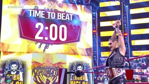 WWE_Monday_Night_Raw_2021_05_24_720p_HDTV_x264-NWCHD_0513.jpg