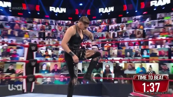 WWE_Monday_Night_Raw_2021_05_24_720p_HDTV_x264-NWCHD_0878.jpg