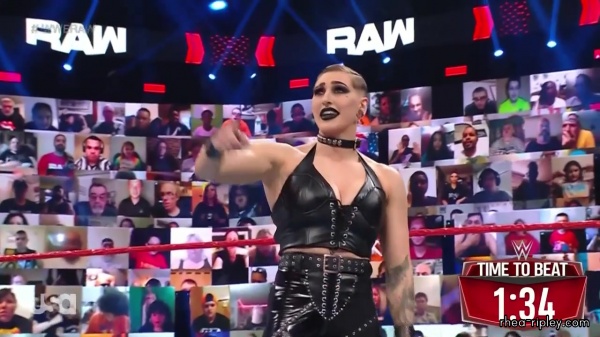 WWE_Monday_Night_Raw_2021_05_24_720p_HDTV_x264-NWCHD_0887.jpg