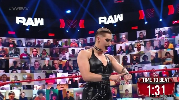 WWE_Monday_Night_Raw_2021_05_24_720p_HDTV_x264-NWCHD_0896.jpg