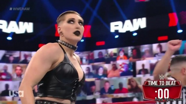 WWE_Monday_Night_Raw_2021_05_24_720p_HDTV_x264-NWCHD_1187.jpg