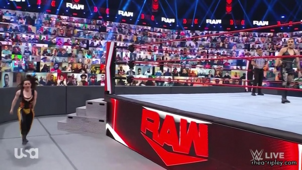 WWE_Monday_Night_Raw_2021_05_24_720p_HDTV_x264-NWCHD_1252.jpg
