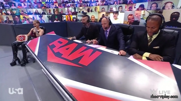 WWE_Monday_Night_Raw_2021_05_31_720p_HDTV_x264-NWCHD_1140.jpg