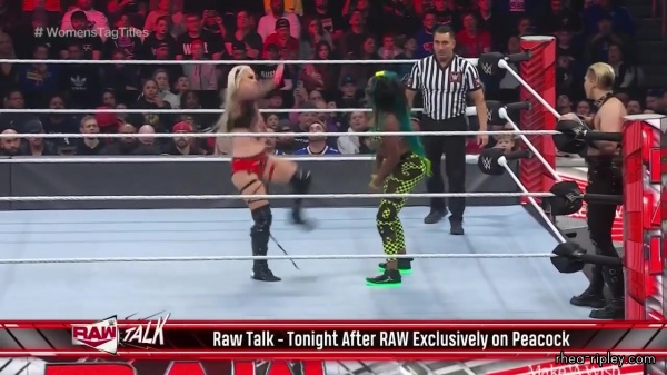 WWE_Monday_Night_Raw_2022_04_18_720p_HDTV_x264-NWCHD_0831.jpg
