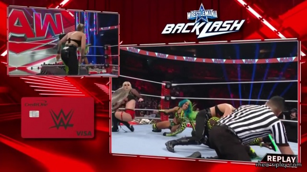 WWE_Monday_Night_Raw_2022_04_18_720p_HDTV_x264-NWCHD_0996.jpg