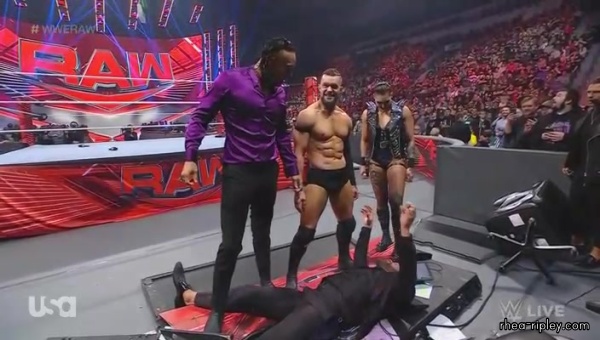 WWE_Monday_Night_Raw_2022_06_06_HDTV_x264-NWCHD_28229_2105.jpg